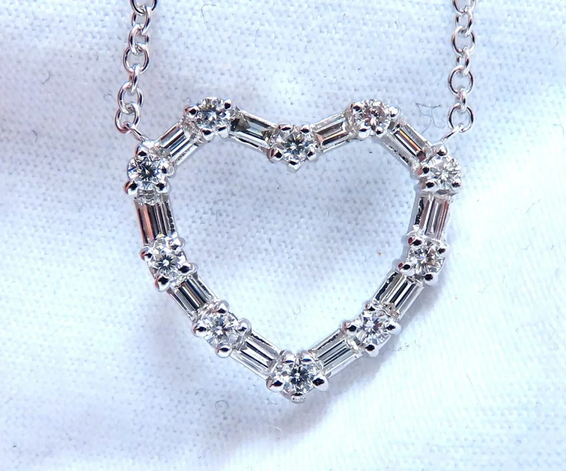 1.05ct Natural Baguette & Rounds Diamonds Heart Necklace 14kt**