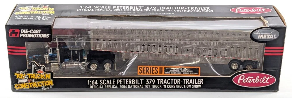 1/64 DCP Peterbilt 379 Truck w/ Livestock Trailer