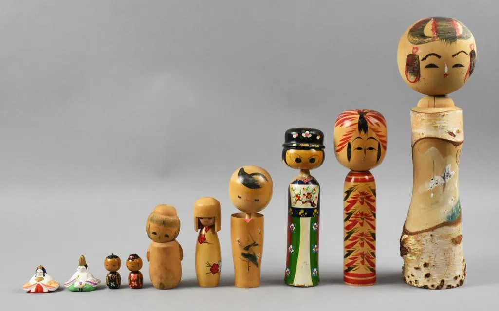 (10) Vintage Japanese Kokeshi Doll Assortment