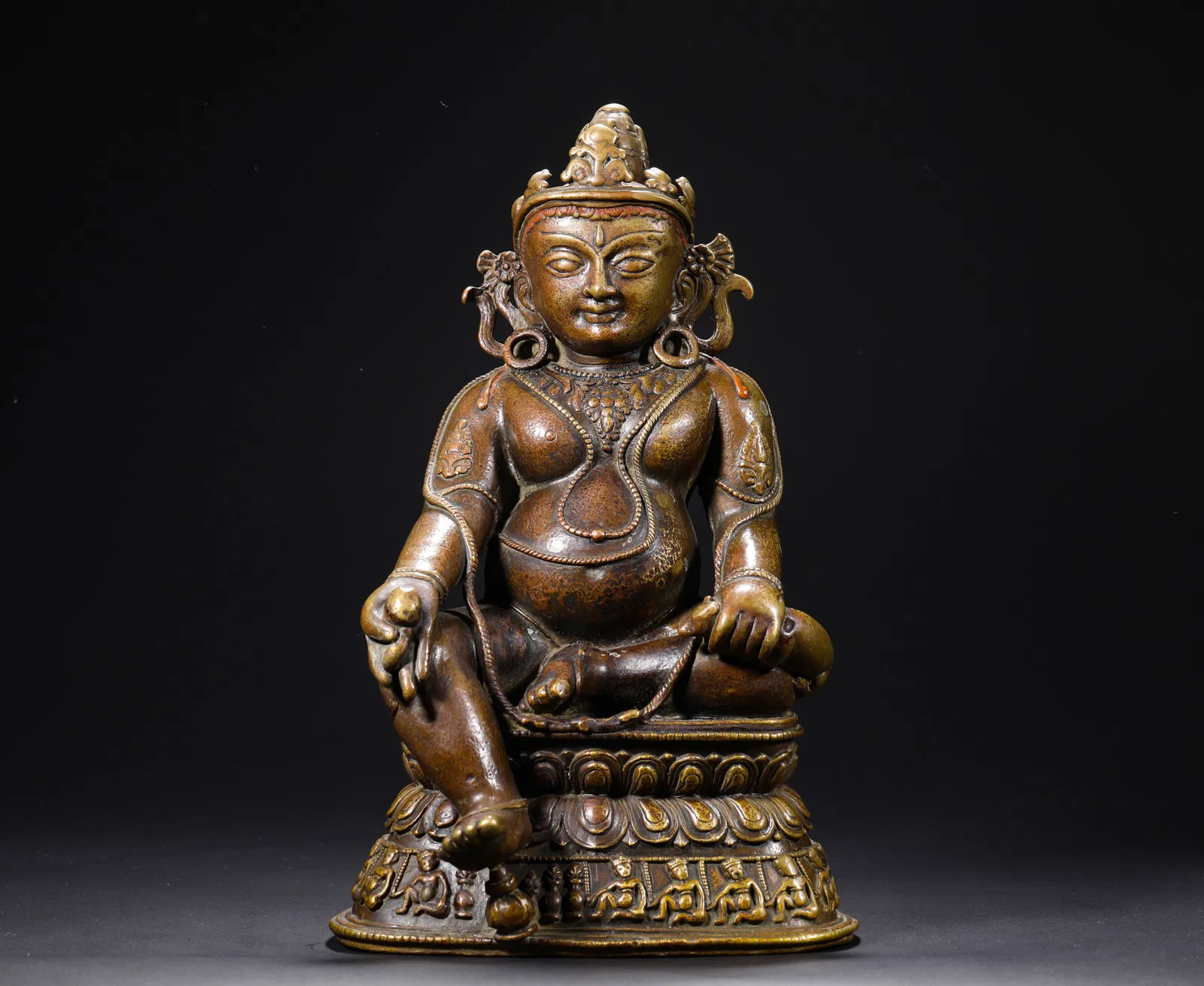 13TH-CENTURY ALLOY COPPER YELLOW STATUE OF THE GOD OF WEALTH