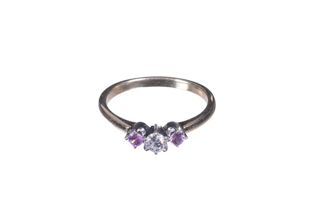 14K GOLD DIAMOND AND PINK SAPPHIRE THREE-STONE RING
