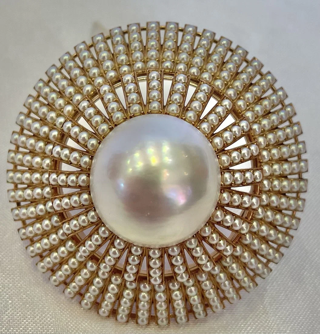 14K Rose Gold Pearl and Mother of Pearl Brooch Vintage Japan