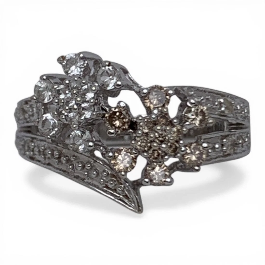 14k White Gold & Diamond Ring