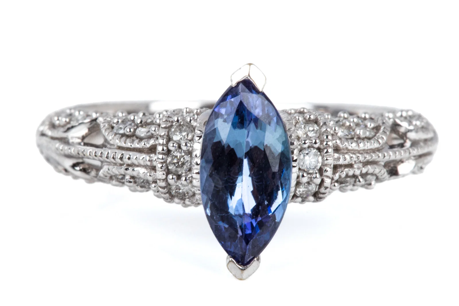 14K WHITE GOLD TANZANITE & DIAMOND RING 4g