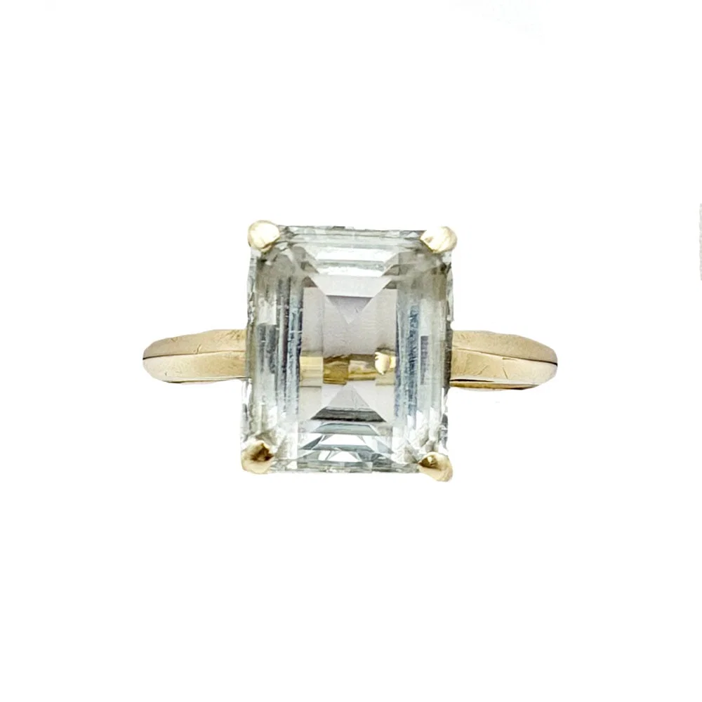 14K Yellow Gold Aquamarine Ring