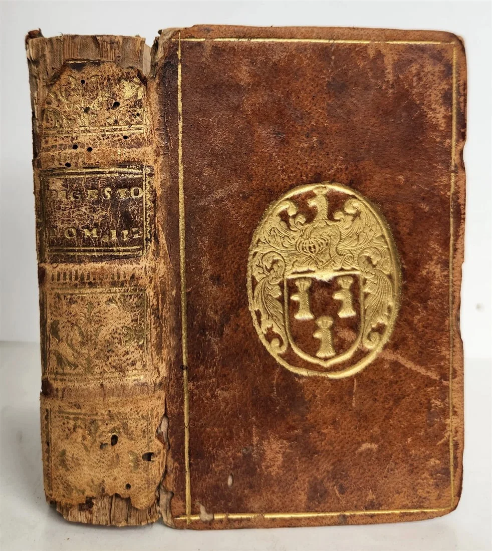 1581 LAW BOOK DIGESTORUM Corpus iuris civilis antique HERALDIC BINDING