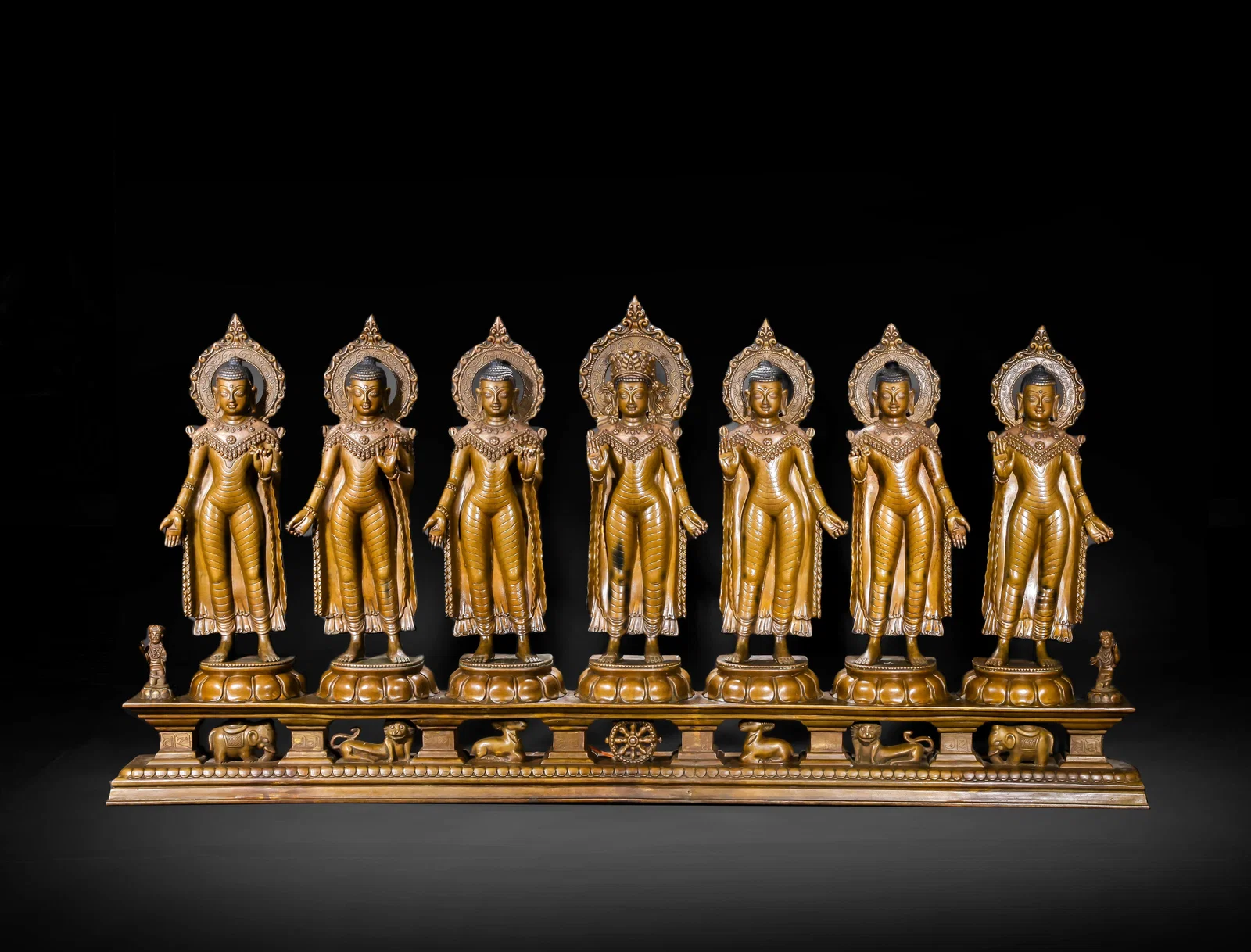 16TH-CENTURY ALLOY COPPER SEVEN-SQUARE-SHAPED BUDDHA FACE SEATED BUDDHA STATUE