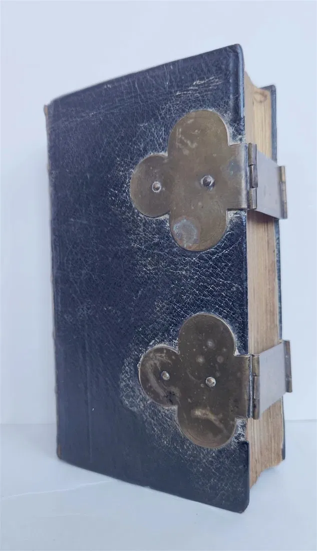 1793 GERMAN HYMNAL printed in KONIGSBERG antique DECORATIVE BINDING w/ CLASPS