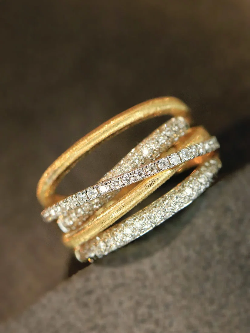 18k Gold Brushed Craft Natural Diamond ring