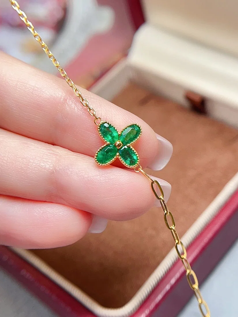 18K Gold Emerald Bracelet
