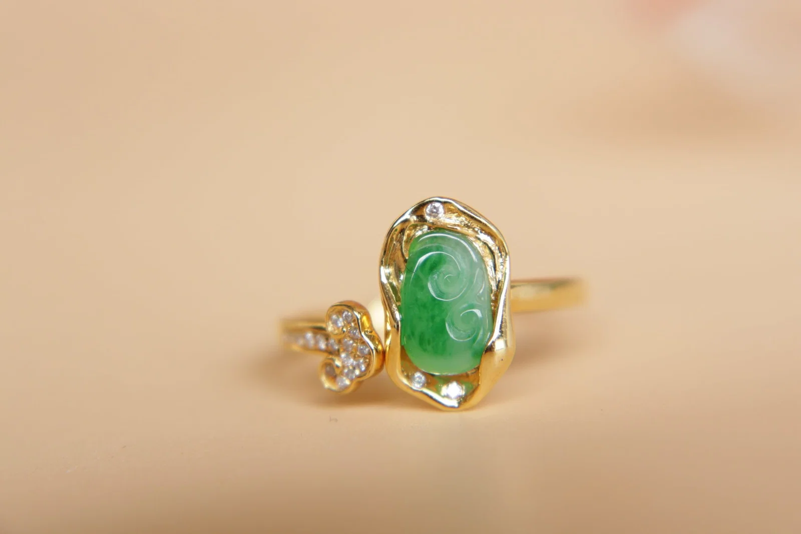 18K Gold Inlaid Natural Jade Ring