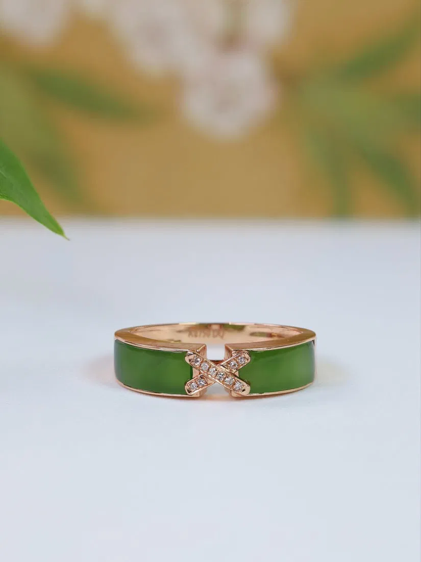 18K Gold Jadeite Ring