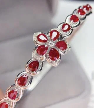 18K Gold Natural Ruby Bracelet
