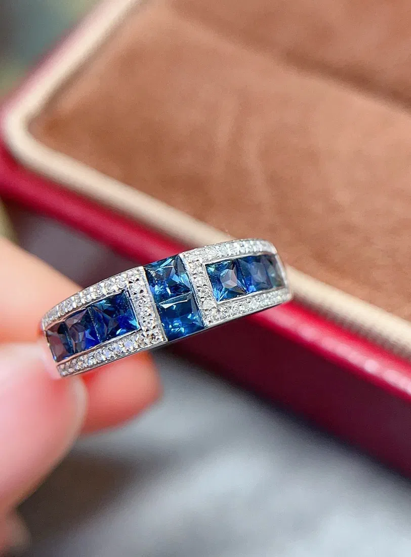 18K gold natural sapphire ring