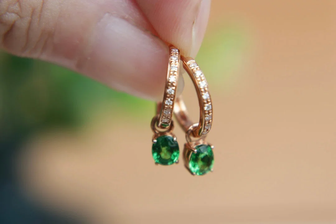 18K Gold Natural Tsavorite Diamond Earrings