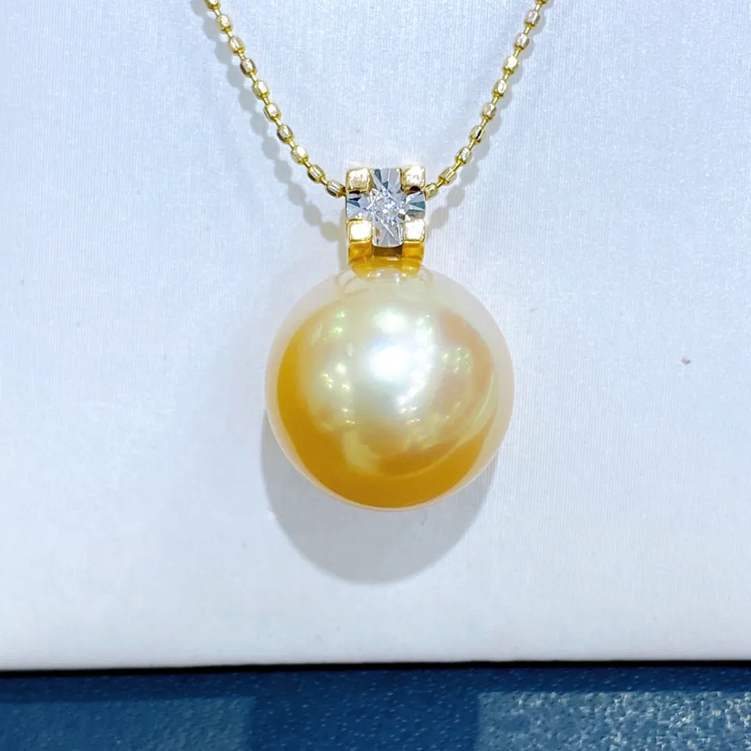 18K Gold Pearl Pendant