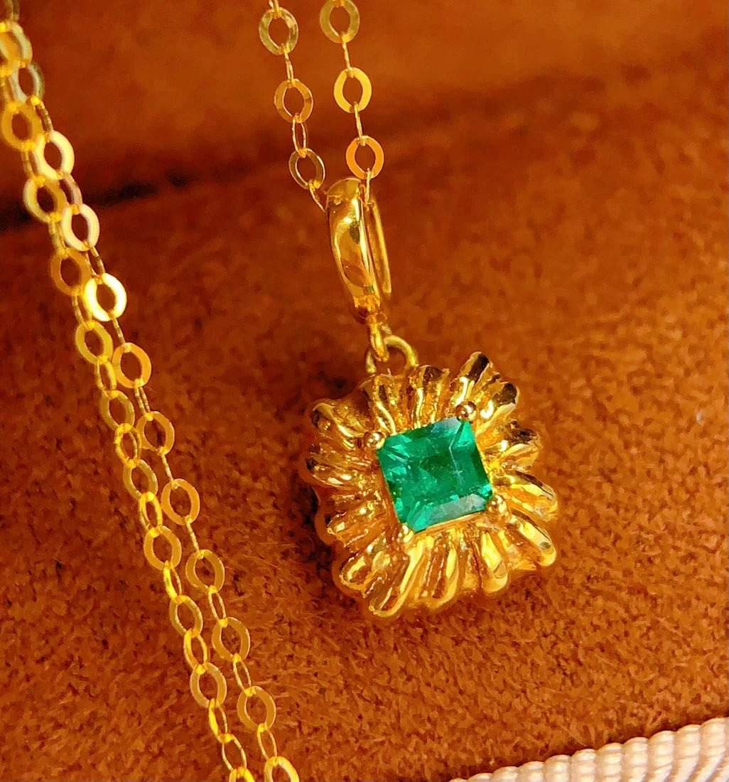 18K Natural Emerald Clavicle Chain