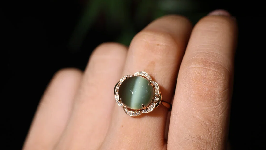 18K Rose Gold Hetian Jade Cat's Eye Women's Ring