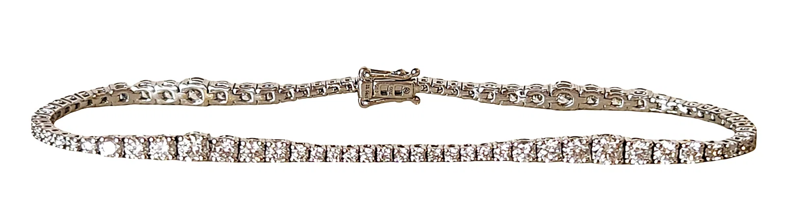 18K White Gold Natural Diamond Tennis Bracelet, Approx. 3.04 CTW