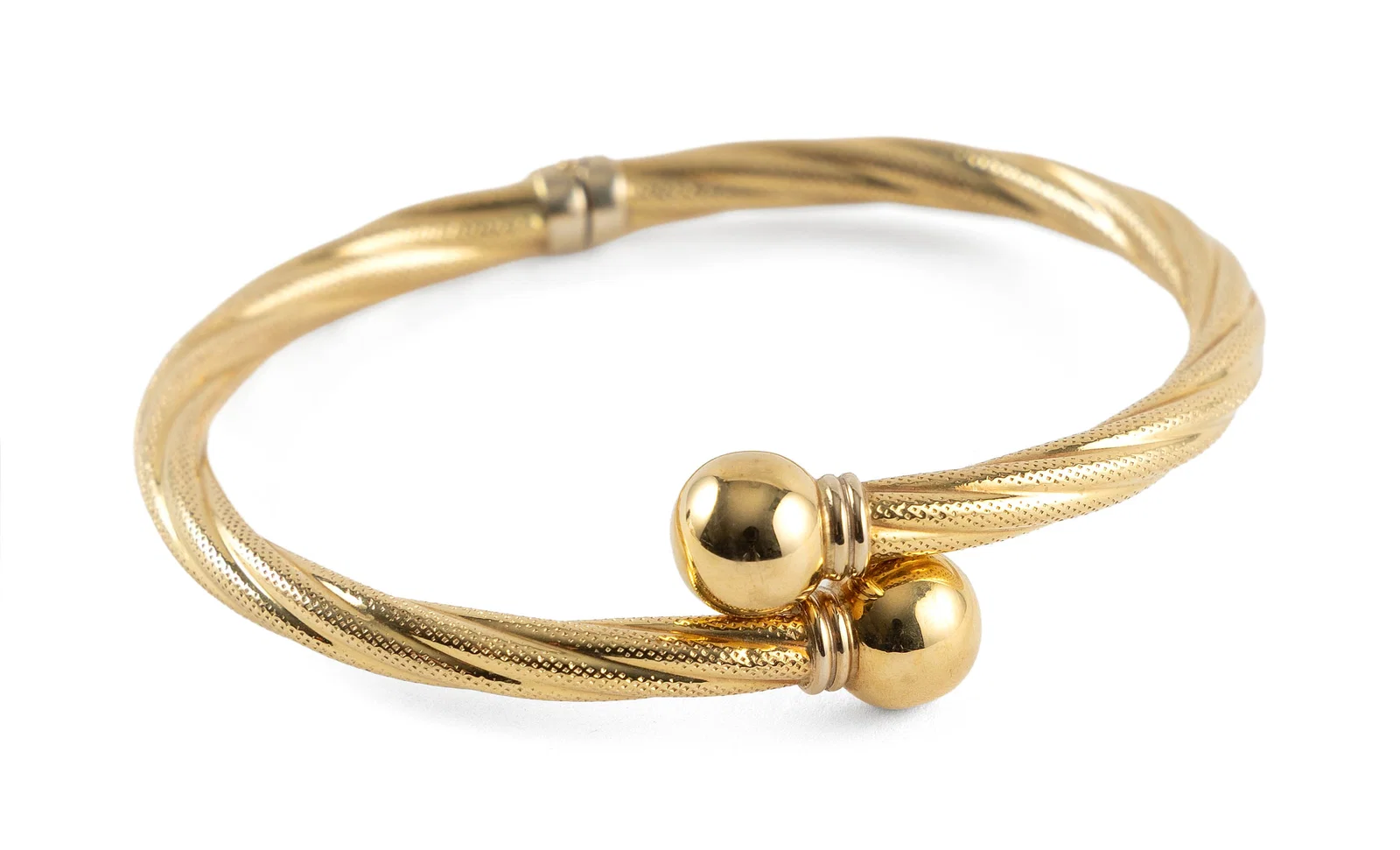 18KT YELLOW GOLD BANGLE BRACELET Approx. 6.7 total dwt.