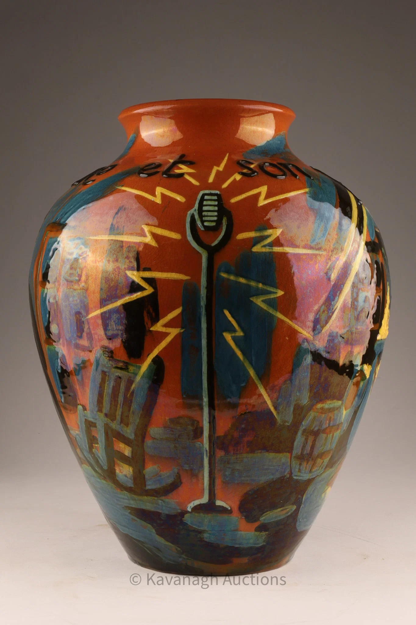 1942 Raymond Lewis, Miss Radio 1942 "Un Homme et son Peche" Vase