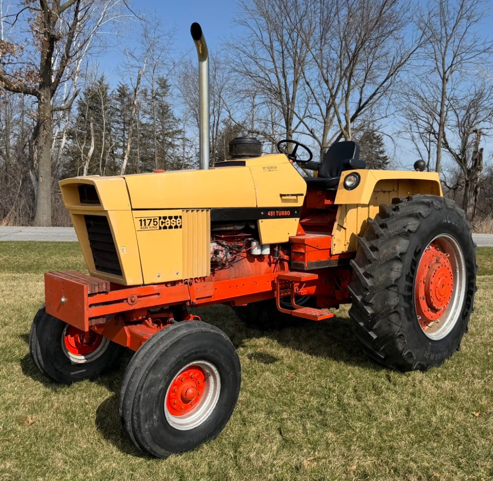1972 Case 1175 AgriKing