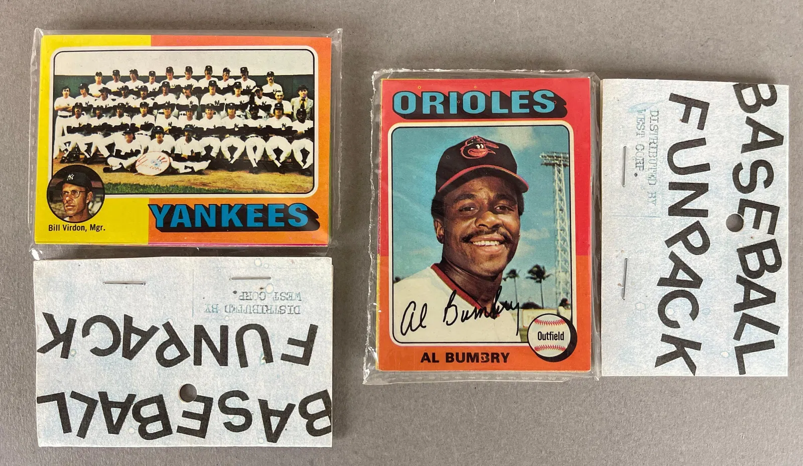 1975 Topps Baseball West Corps Cello Fun Pack