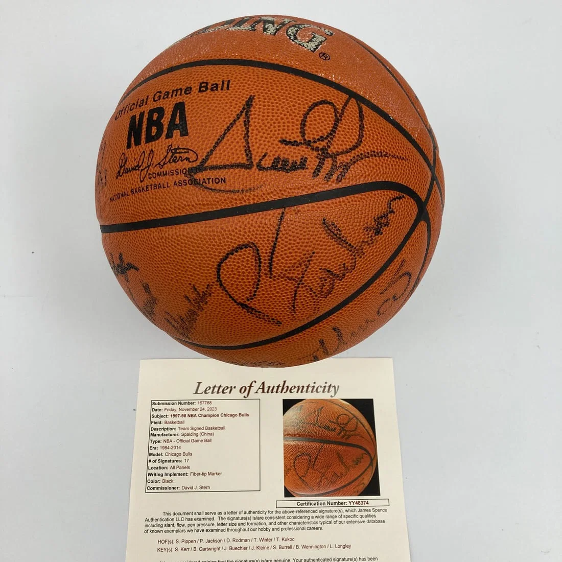 1997-98 Chicago Bulls Signed Game Basketball JSA Authenticated 17 Signatures