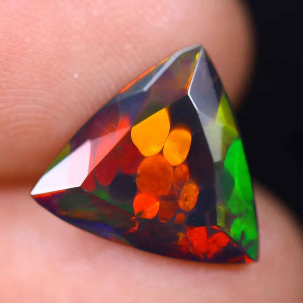 2.22Ct Welo Black Faceted Opal Polished - Ethiopian Opal , 334E