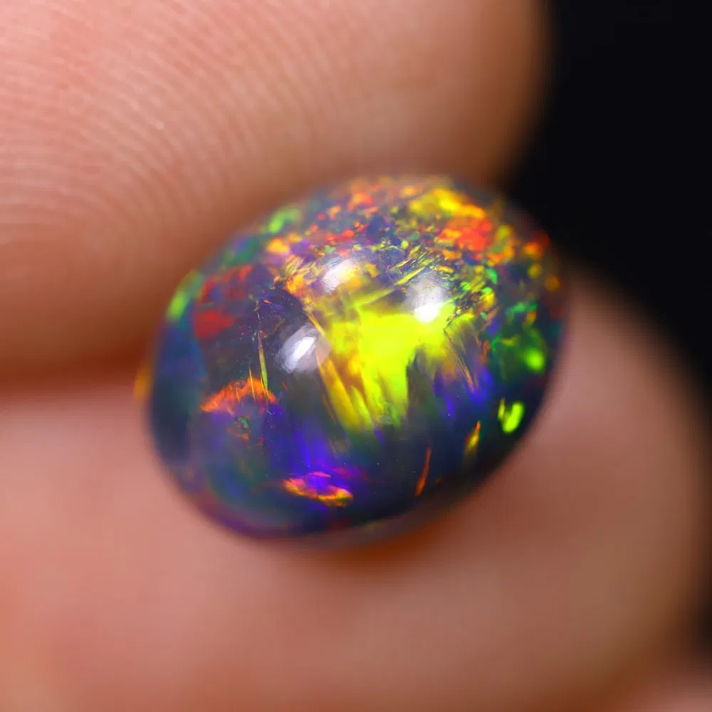 2.72Ct Welo Black Opal Polished - Ethiopian Opal , 414E