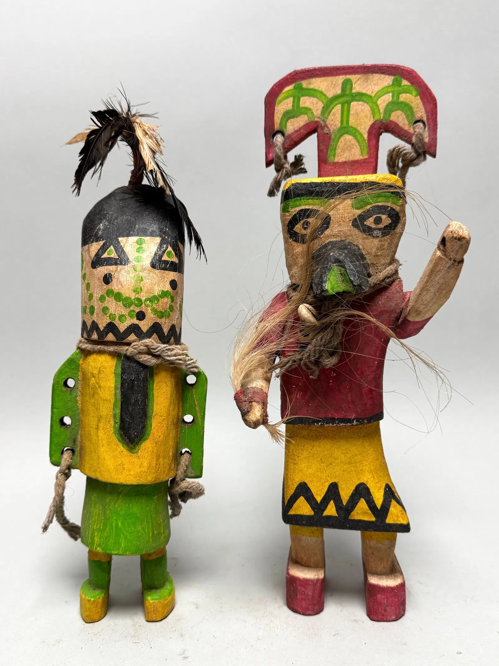 2 solid Zuni figures - New Mexico, USA