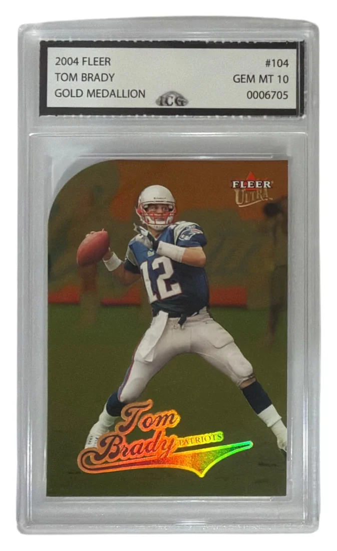 2004 Fleer Tom Brady | Gold Medallion Trading Card | No. 104 | Graded 10