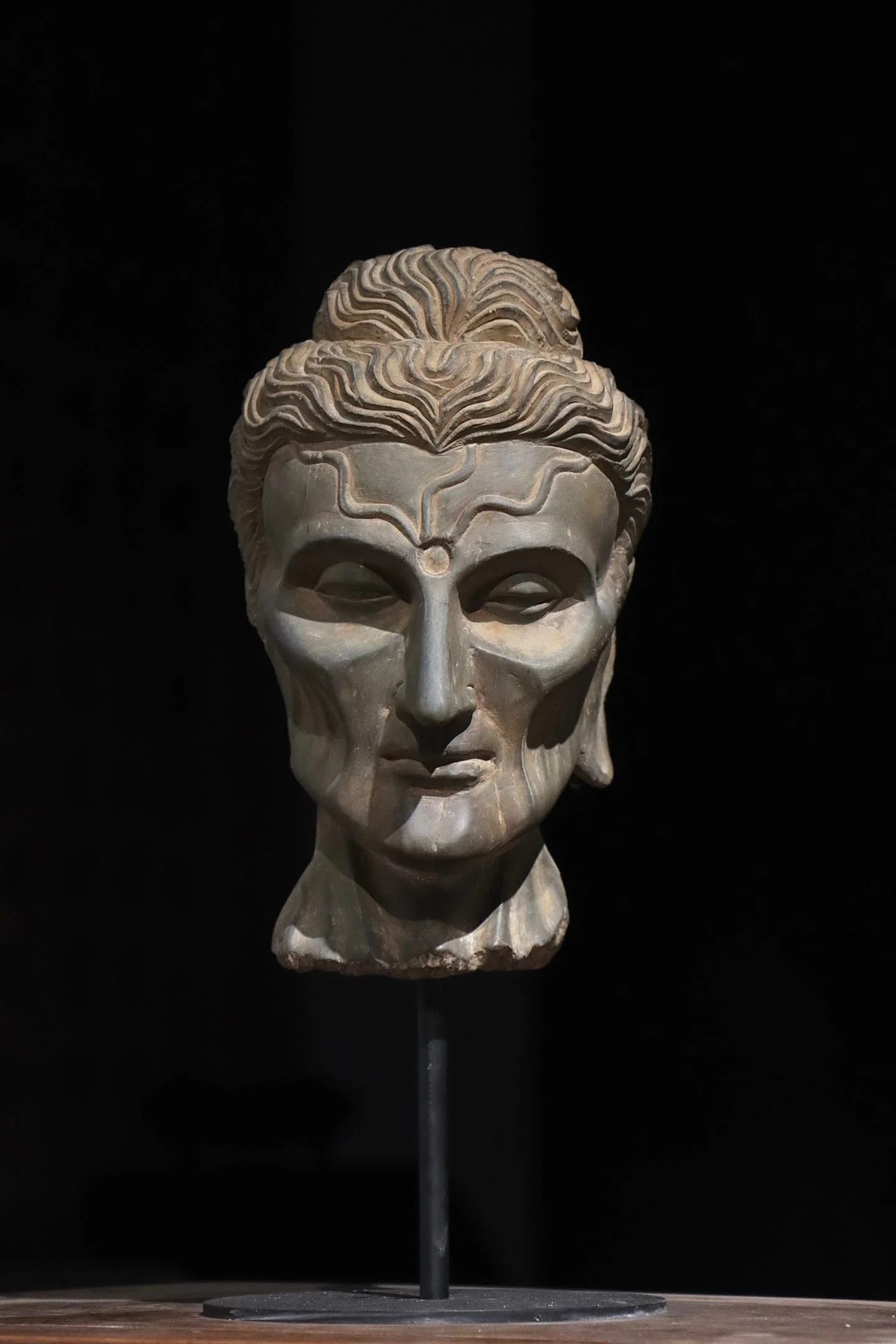 3RD CENTURY BLUESTONE GANDHARA ASCETIC BUDDHA HEAD