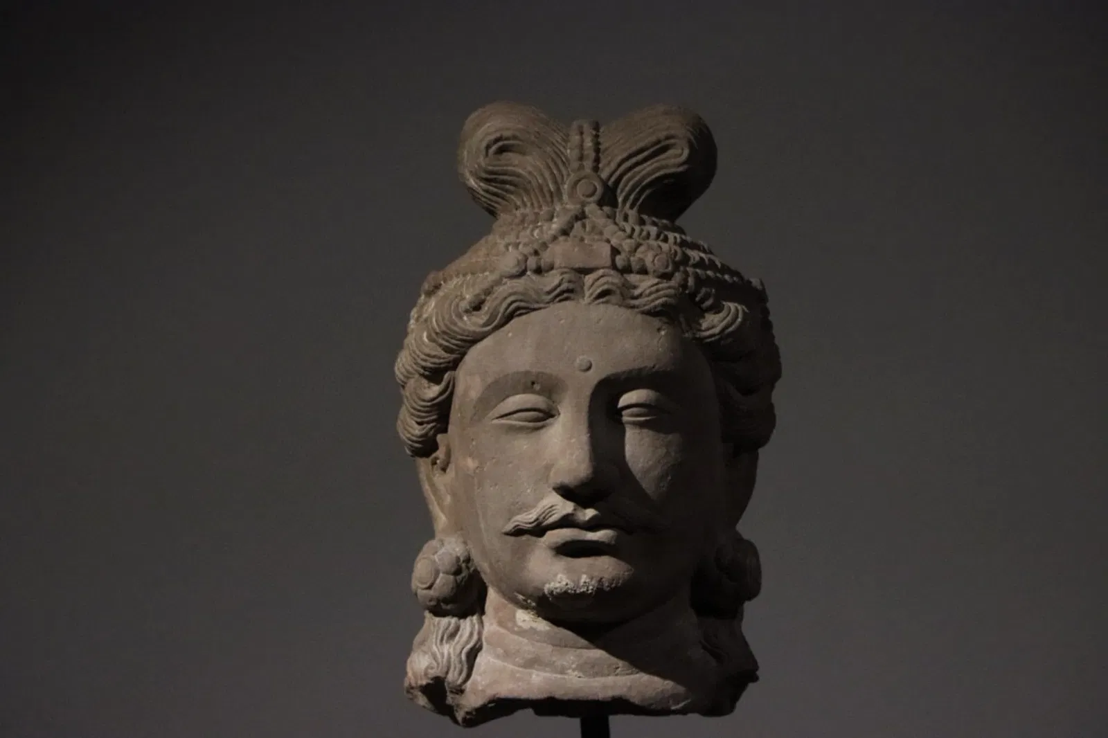 3RD CENTURY GANDHARA ART STATUES