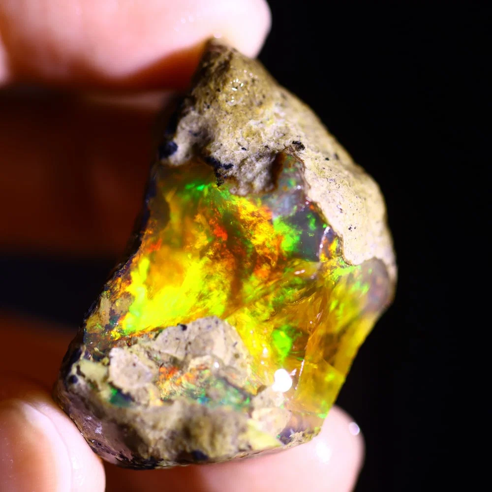 *70.8cts Rainbow Flash Fire Ethiopian Crystal Specimen Rough , 1017E