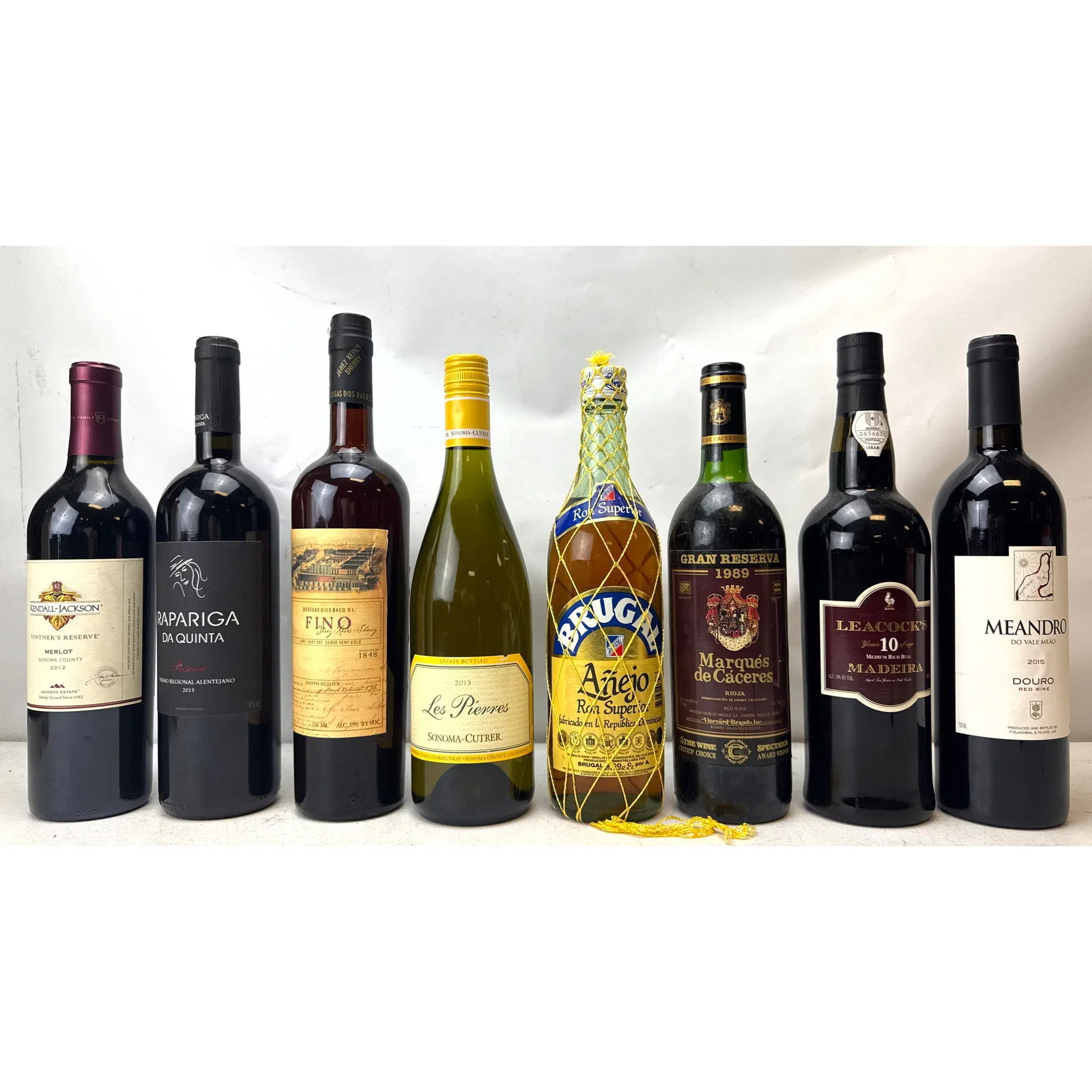 8pcs Bottle Wine. 2012 Kendall-Jackson Vintner's Reserve Merlot from Sonoma County, California; a 20