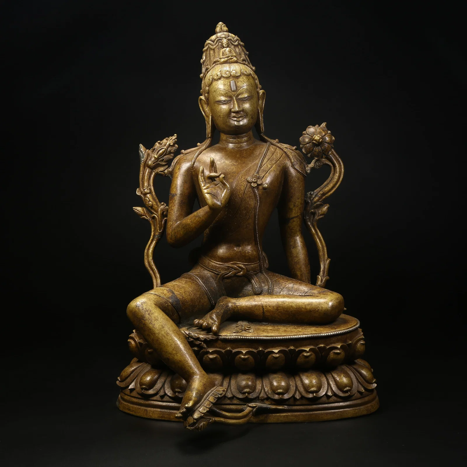 A ALLOYED BRONZE STATUE OF FREE AND EASY AVALOKITESHVARA