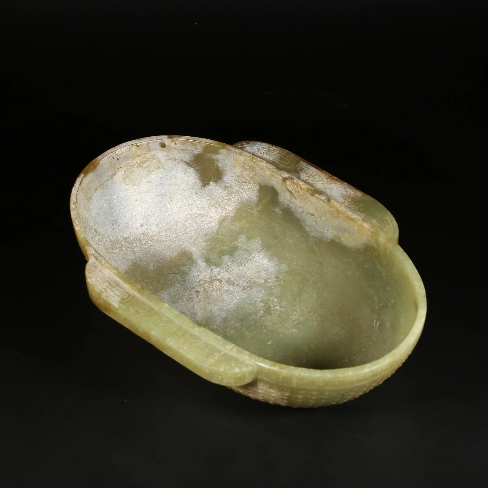 A ANCIENT JADE DOUBLE-HANDLED CUP