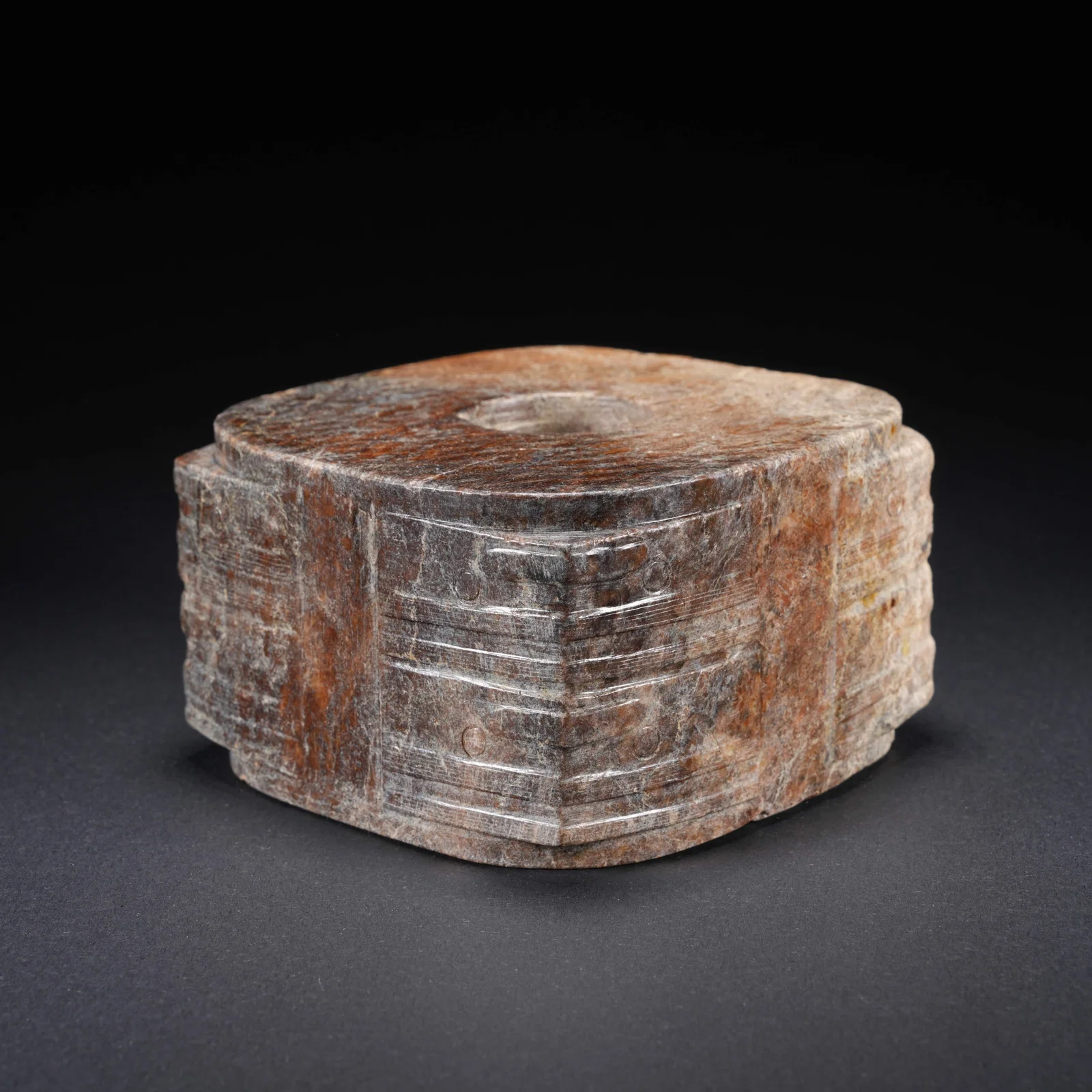 A ARCHAIC JADE CONG