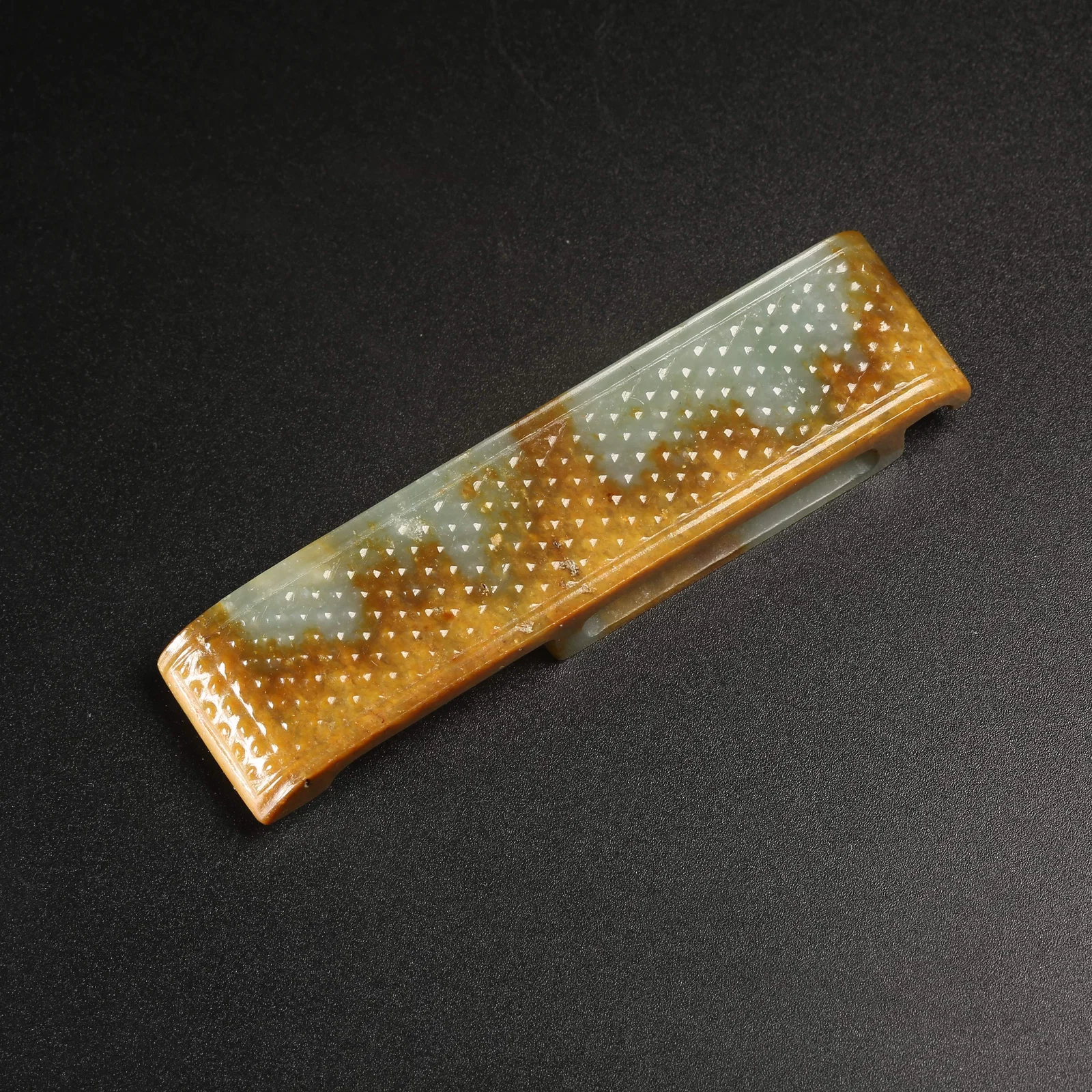 A ARCHAIC JADE SWORD POMMEL