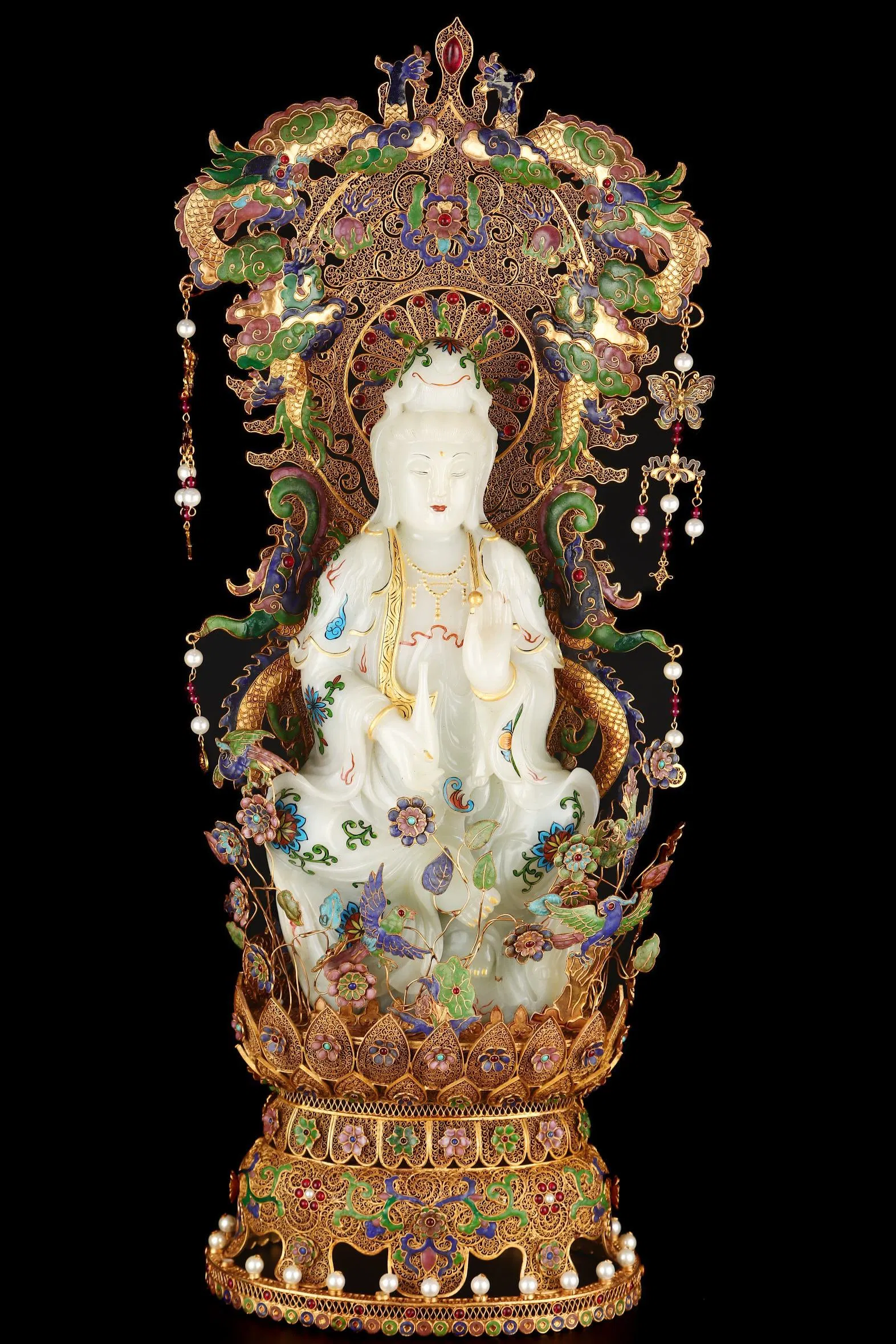 A beautiful gilt inlaid jade Guanyin