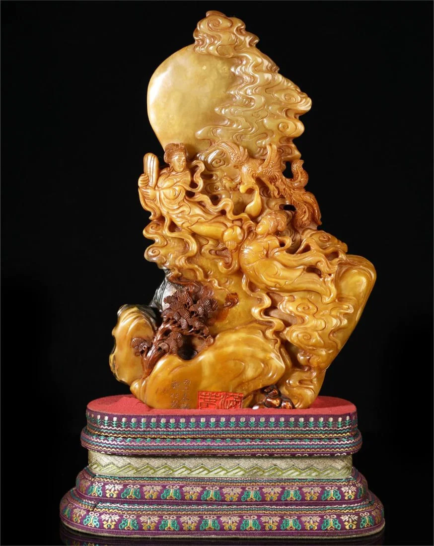 A beautiful Shoushan stone Chang'e moon ornament