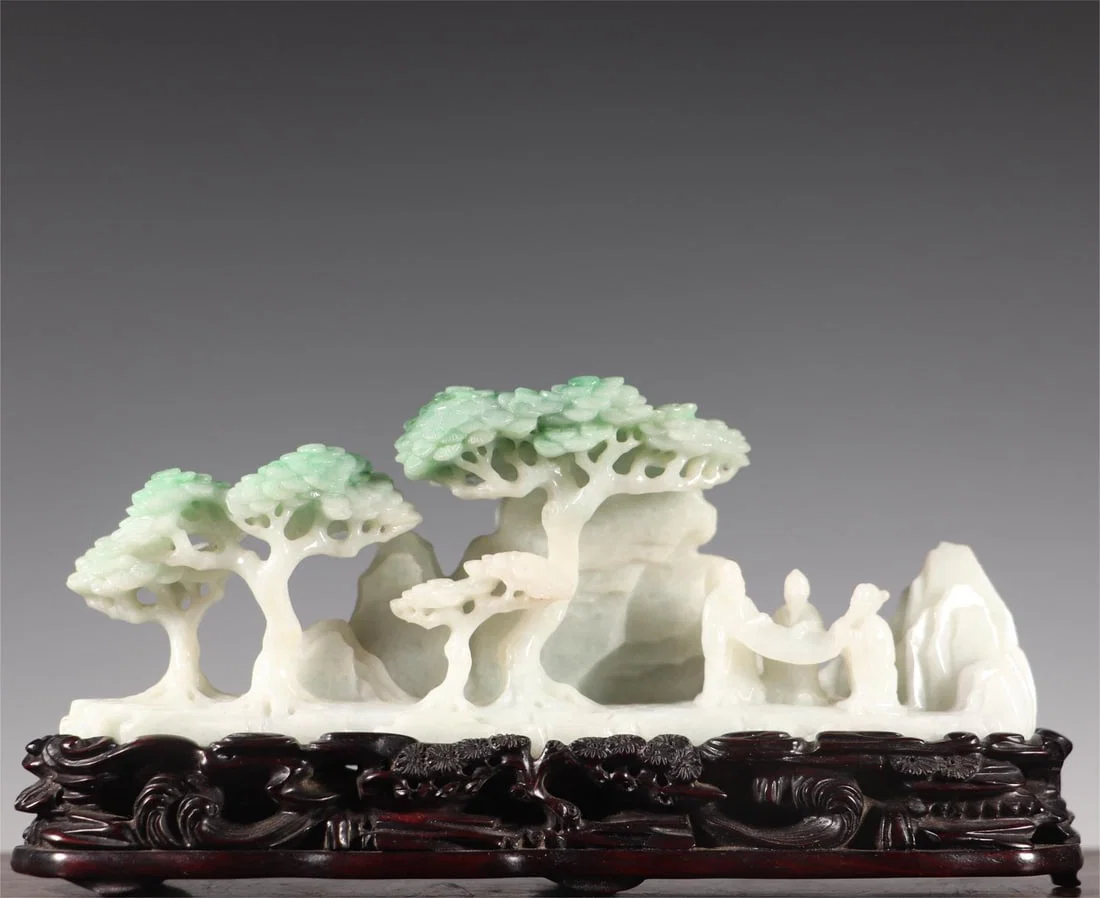 A beautiful study jade Panasonic Yaju Shanzi ornament