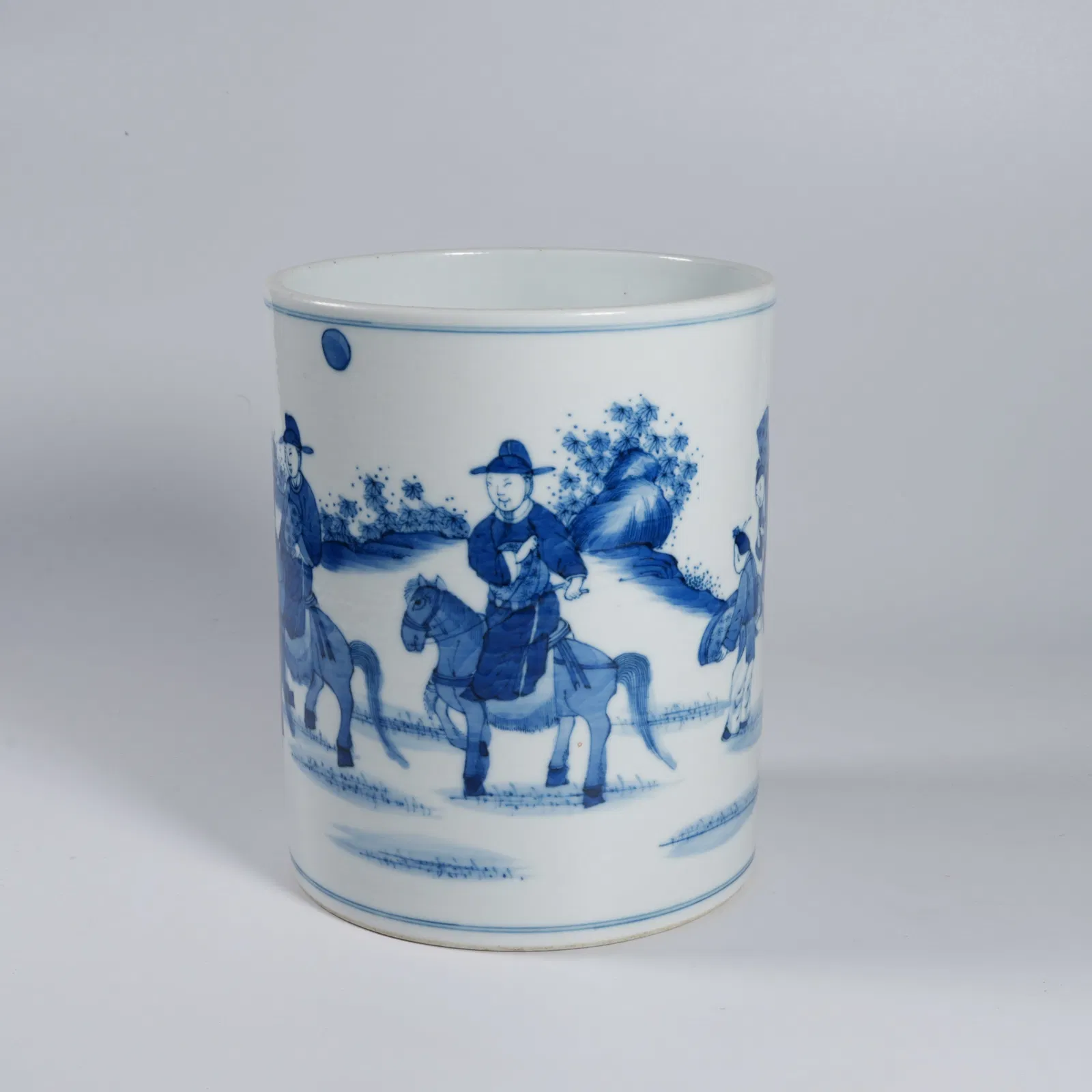 A BLUE-AND-WHITE FIGURAL NARRATIVE BRUSH POT