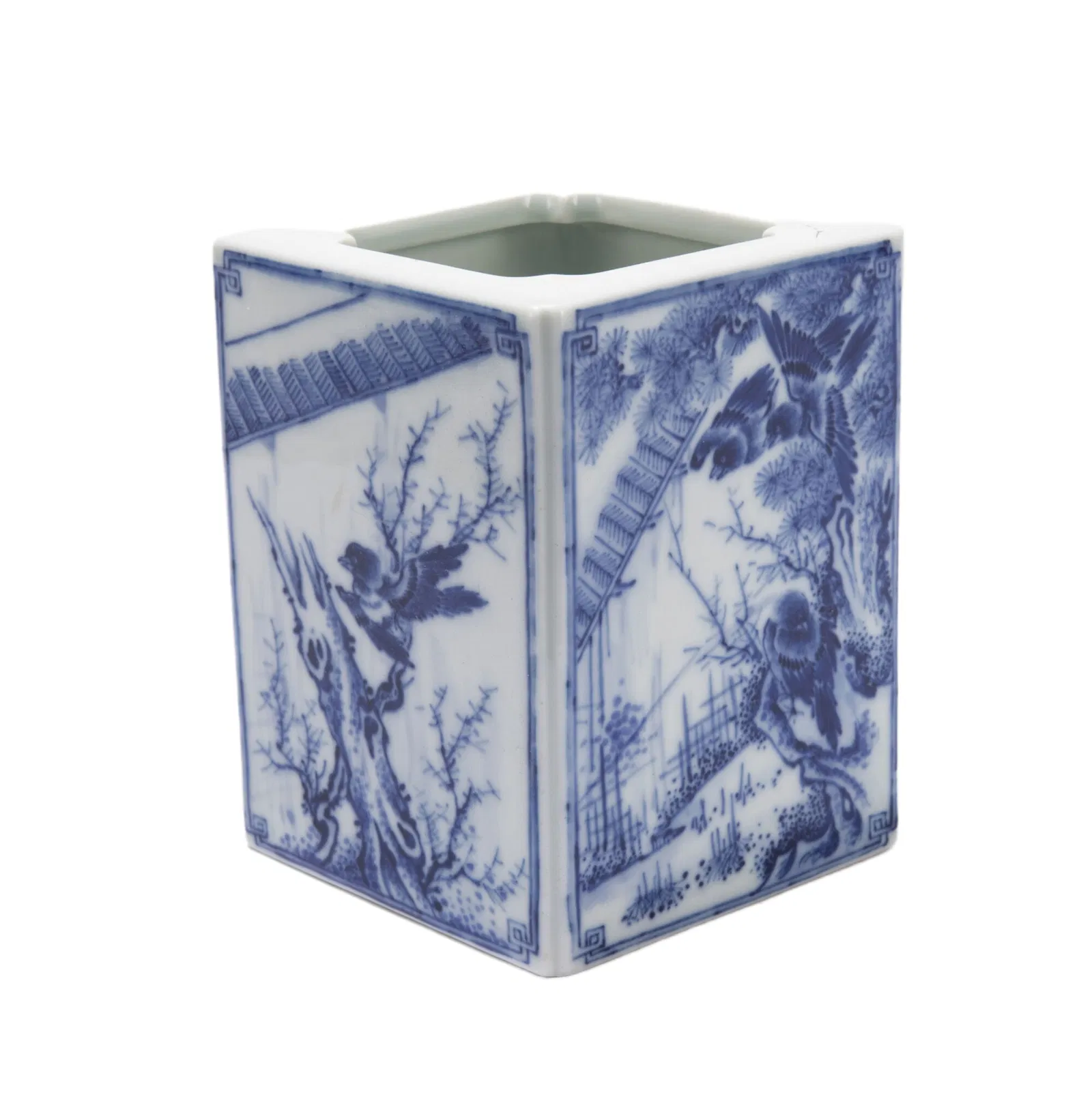 A BLUE AND WHITE PORCELAIN BRUSH POT