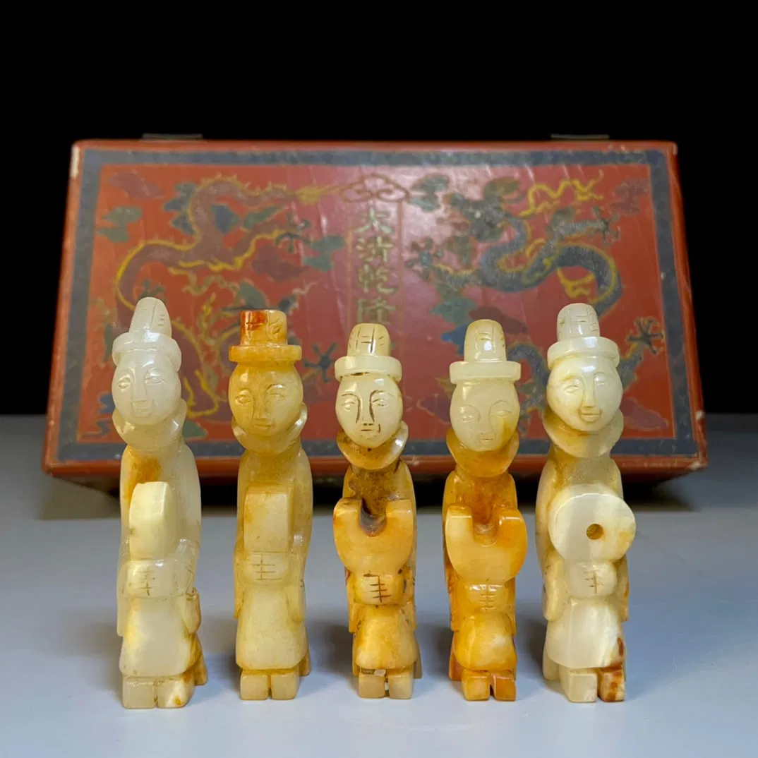A box of precious Hetian jade.