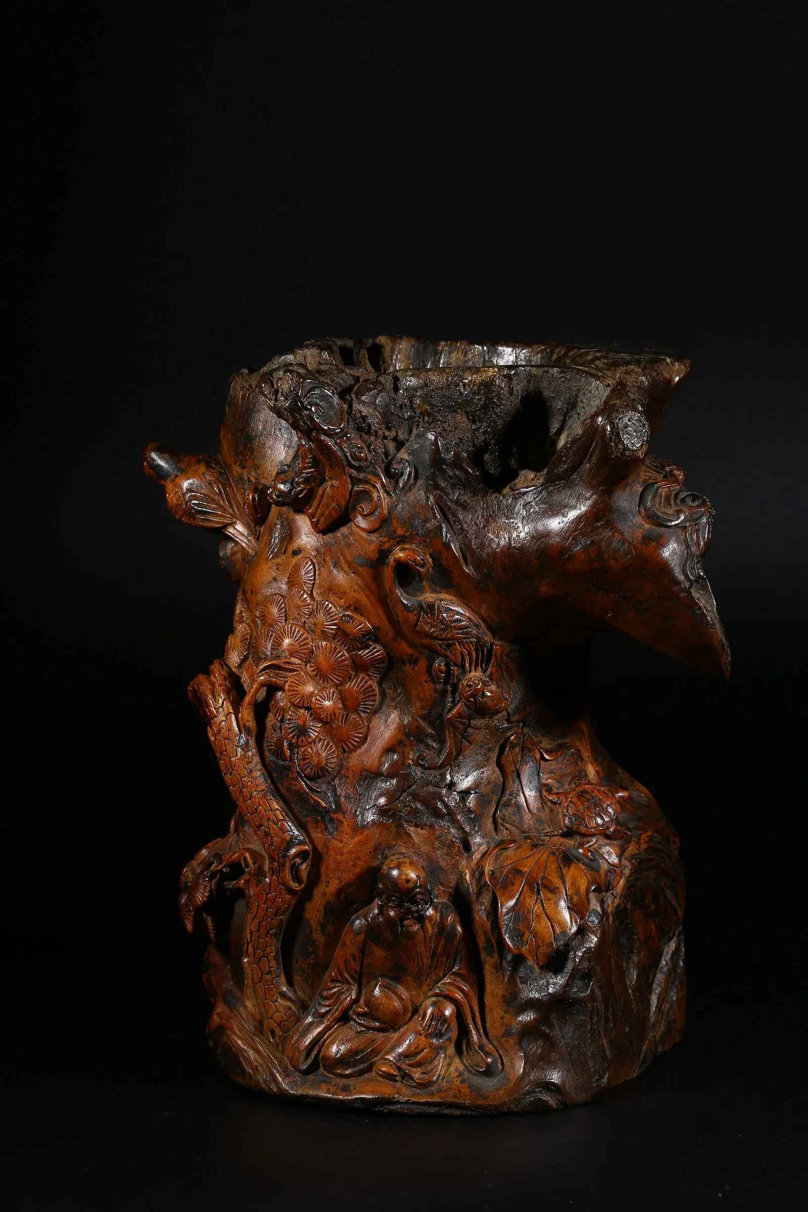 A BOXWOOD BONSAI VASE WITH "GENTLEMAN UNDER PINE" MOTIF