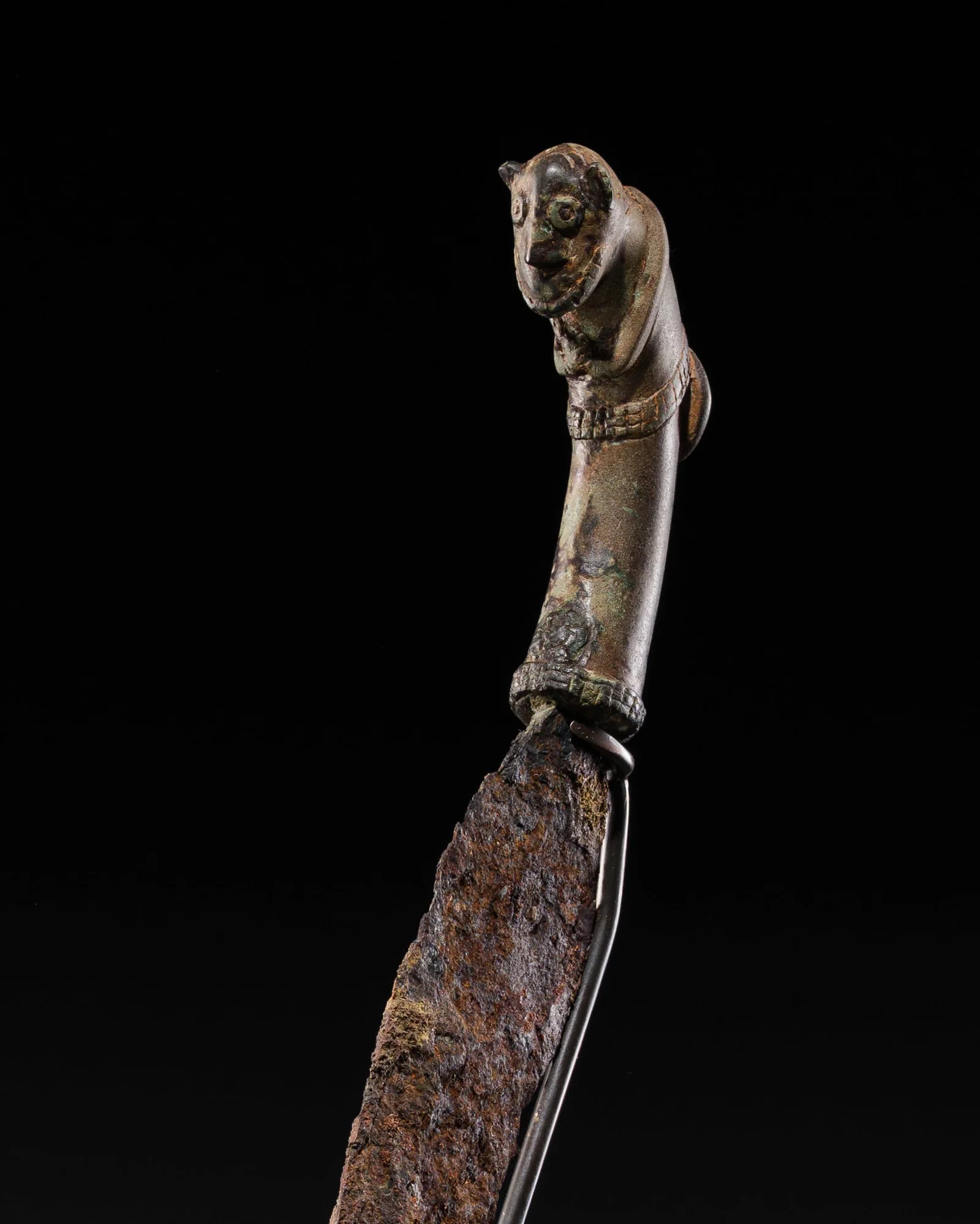 A BRONZE DAGGER WITH AN ANTHROPOMORPHIC HILT, PERI-DONGSONIAN CULTURE