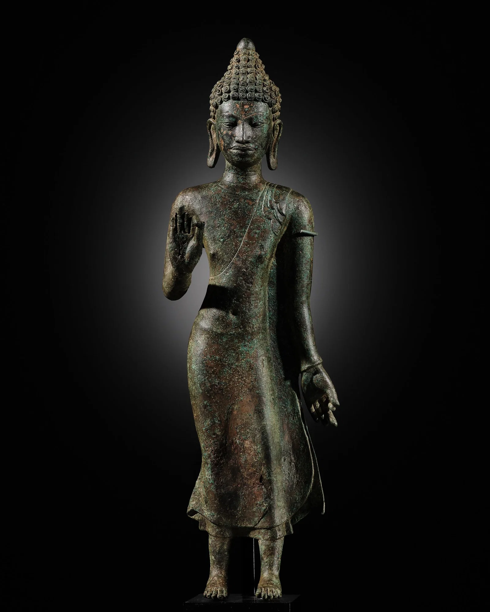 A BRONZE FIGURE OF BUDDHA, MON-DVARAVATI, 8TH-10TH CENTURY