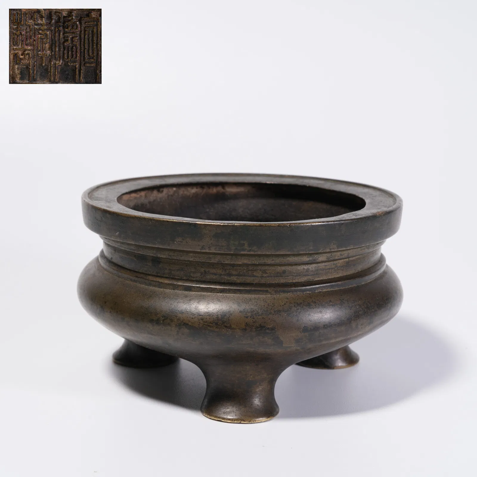 A BRONZE GE-FORM CENSER